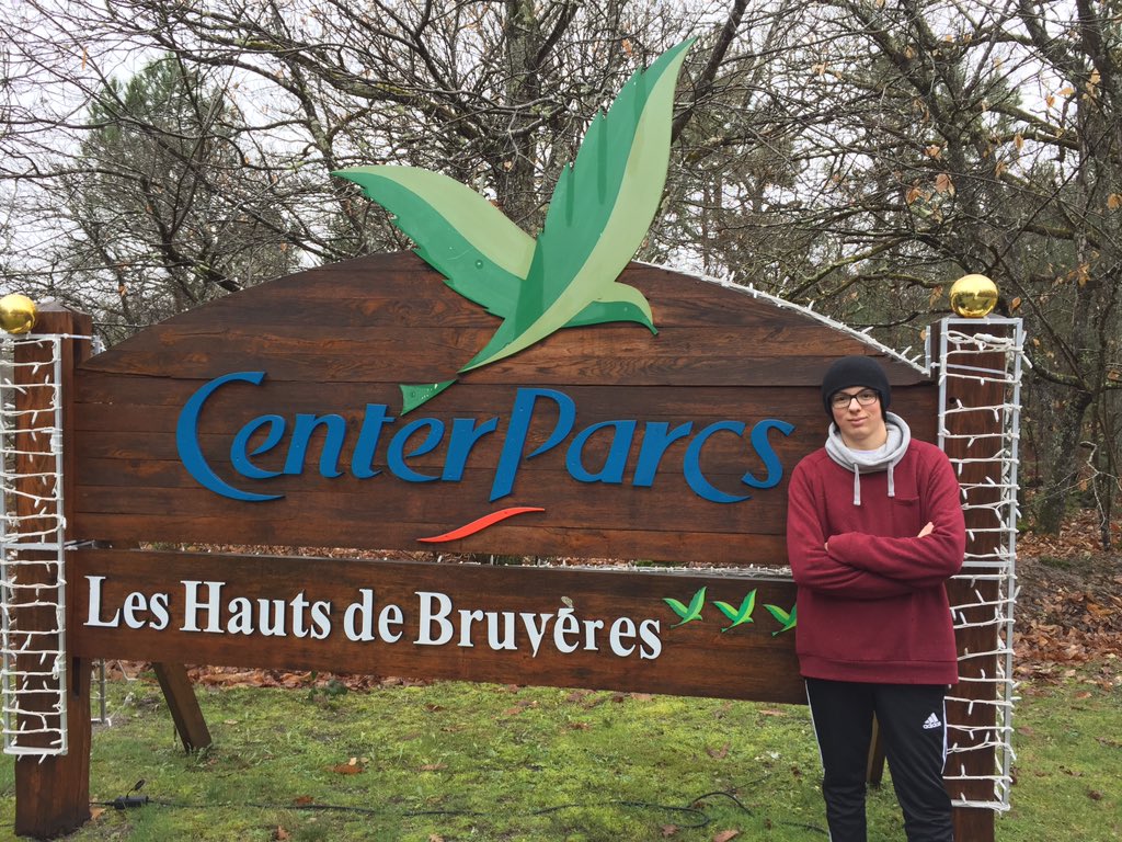 lenoblevincent's tweet photo. Cool le #WinterWonderland de @CPHautsBruyeres 🎉❤️ https://t.co/df5h5uFvlf