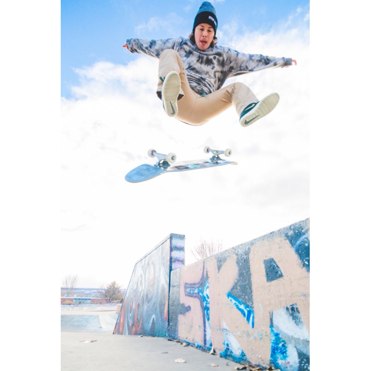 beyondgenericco's tweet photo. #BeyondGeneric 2017 new t-shirts coming soon.
Colorado Skateboarding
Featured: Zac Duarte & WhittyG
π· @Logan_McLennan https://t.co/bOMhVNBJpu