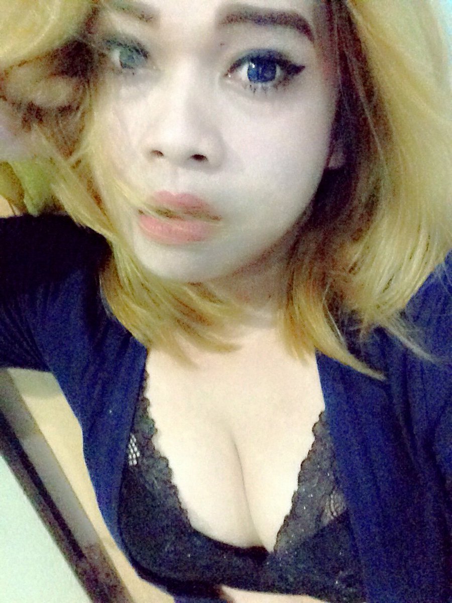 Rika240884's tweet photo. Hai #shemalelovers ,,
Khususnya yang di tanjungpinang/Batam..
Yuk ngerasain sensasi emutan manjah dari aq.. #bokingan #ladyboy #waria https://t.co/0B1379GQwo