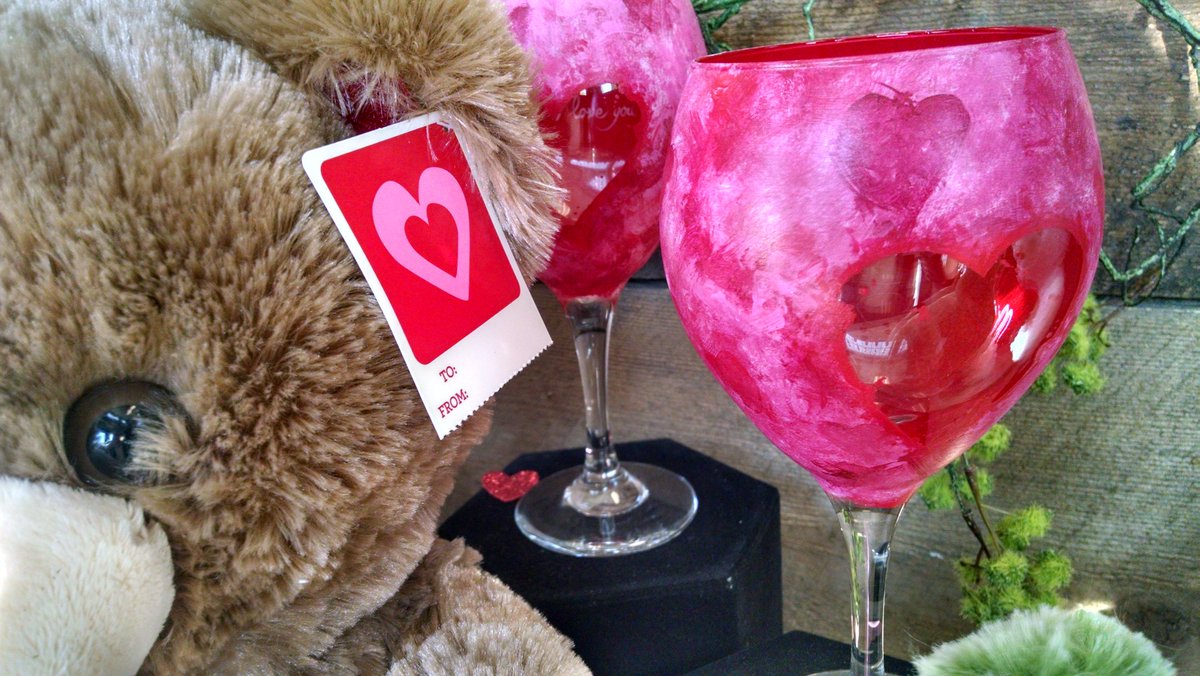 BellaFioreWV's tweet photo. Love is in the air around here! #ValentinesDay https://t.co/FeHCSoWF2E
