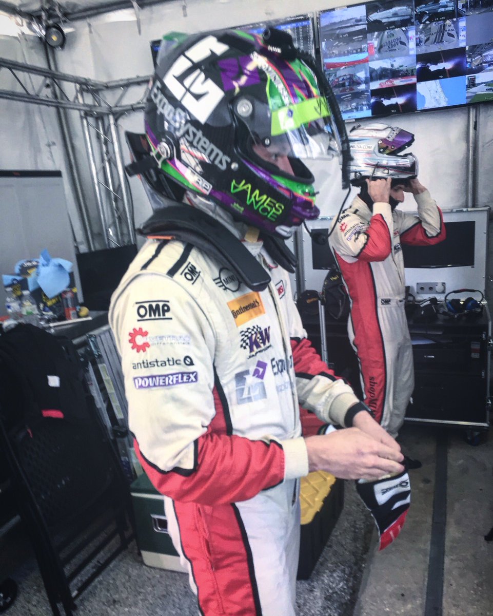 James_Vance's tweet photo. @matpombo and I just getting ready to go into battle @disupdates ππͺπΌ
β’
β’
β’
#exposystems #miniusa #defylabels #minijcw #daytona https://t.co/dMvL0N8Cms