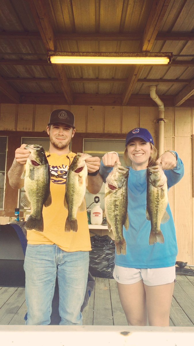 _macee04's tweet photo. #mcm &amp;&amp; a couple pics bc i get another trip this weekend w/ my love 😍 #imgunnacatchthebigone #youcheat https://t.co/zoICJqK5M7