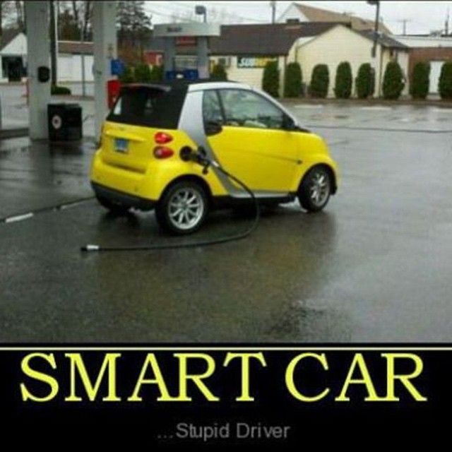 hawt_press's tweet photo. #groblyauto #stupid #fail #wtf https://t.co/ICtGOWZvcU