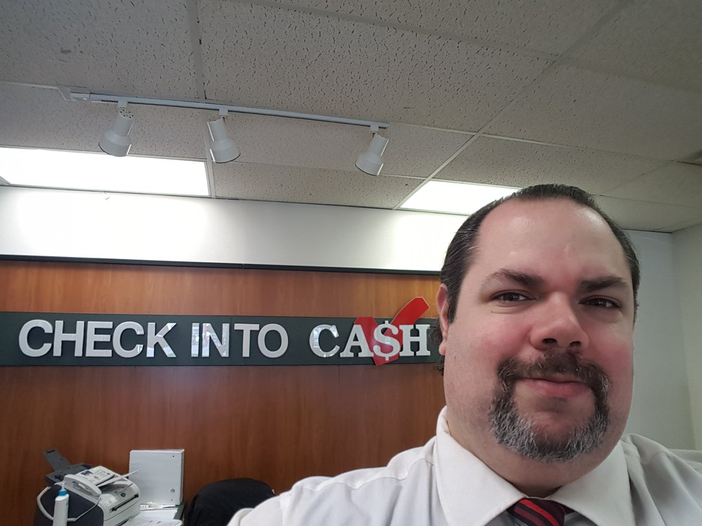 BrandonLeffew80's tweet photo. @moneymarksez sunny and cool greetings from Center 29026 in Lansing, MI https://t.co/DuXXyHUsPk