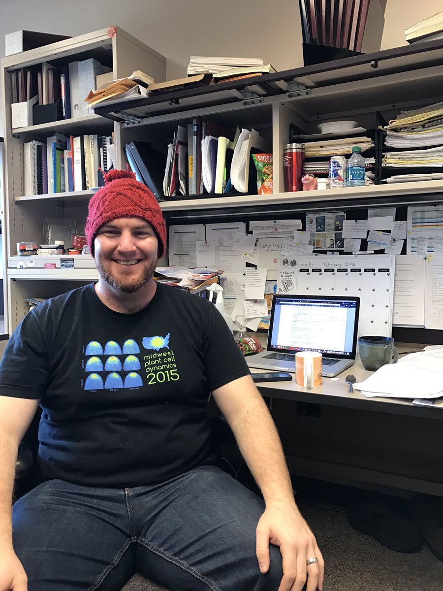 MeierLab's tweet photo. @NormanGroves reading papers today in the office https://t.co/l9BScjZs8z