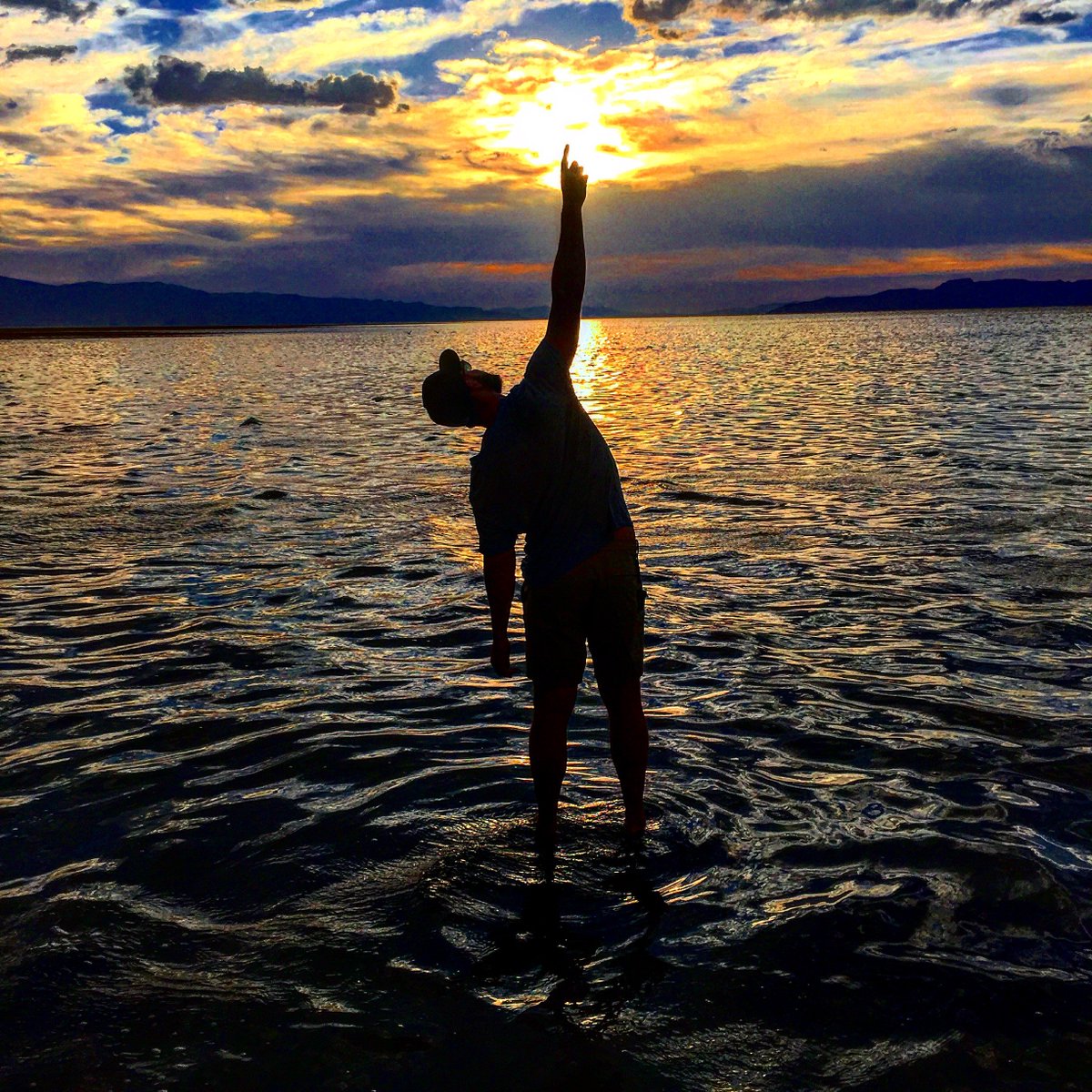 BasinRange_'s tweet image. Positive mind. Positive vibes. Positive life. Photo: Elijah Harrison #mondaymotivation