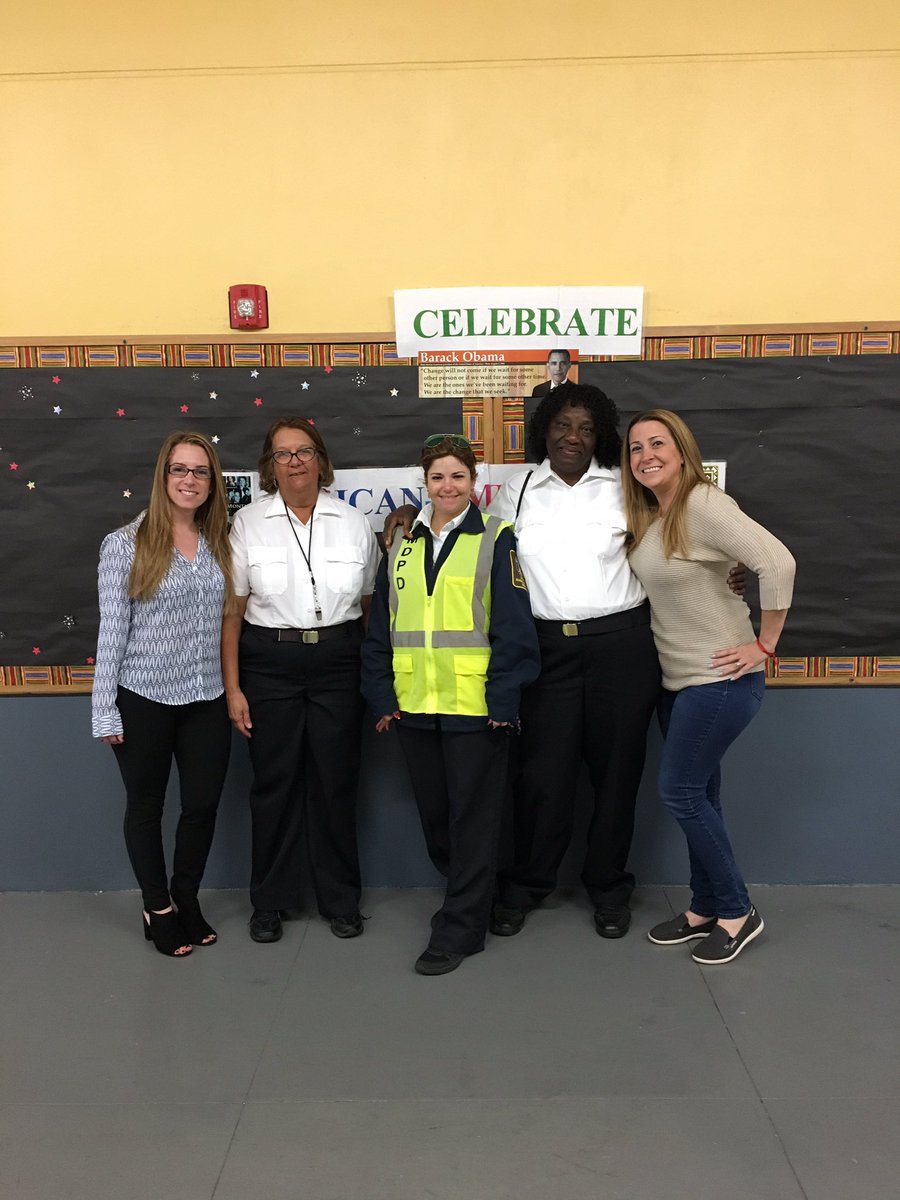 CaribbeanK8CT's tweet photo. Crossing Guard Appreciation Day!! @MiamiSup @MiamiDadeCounty @MDCPSSouth @MDCPS https://t.co/e9b5GE0dg8