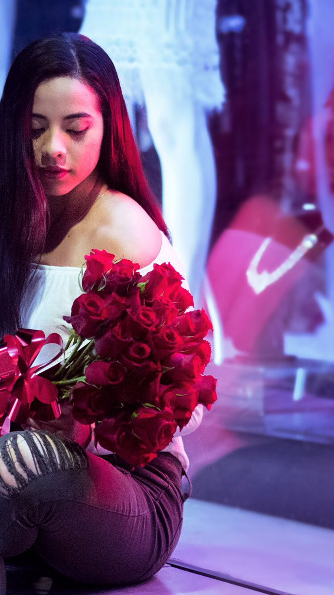 magicagencia's tweet photo. #nikon #model #MAGIC ❣️🎈 https://t.co/R7GBKKLw6T
