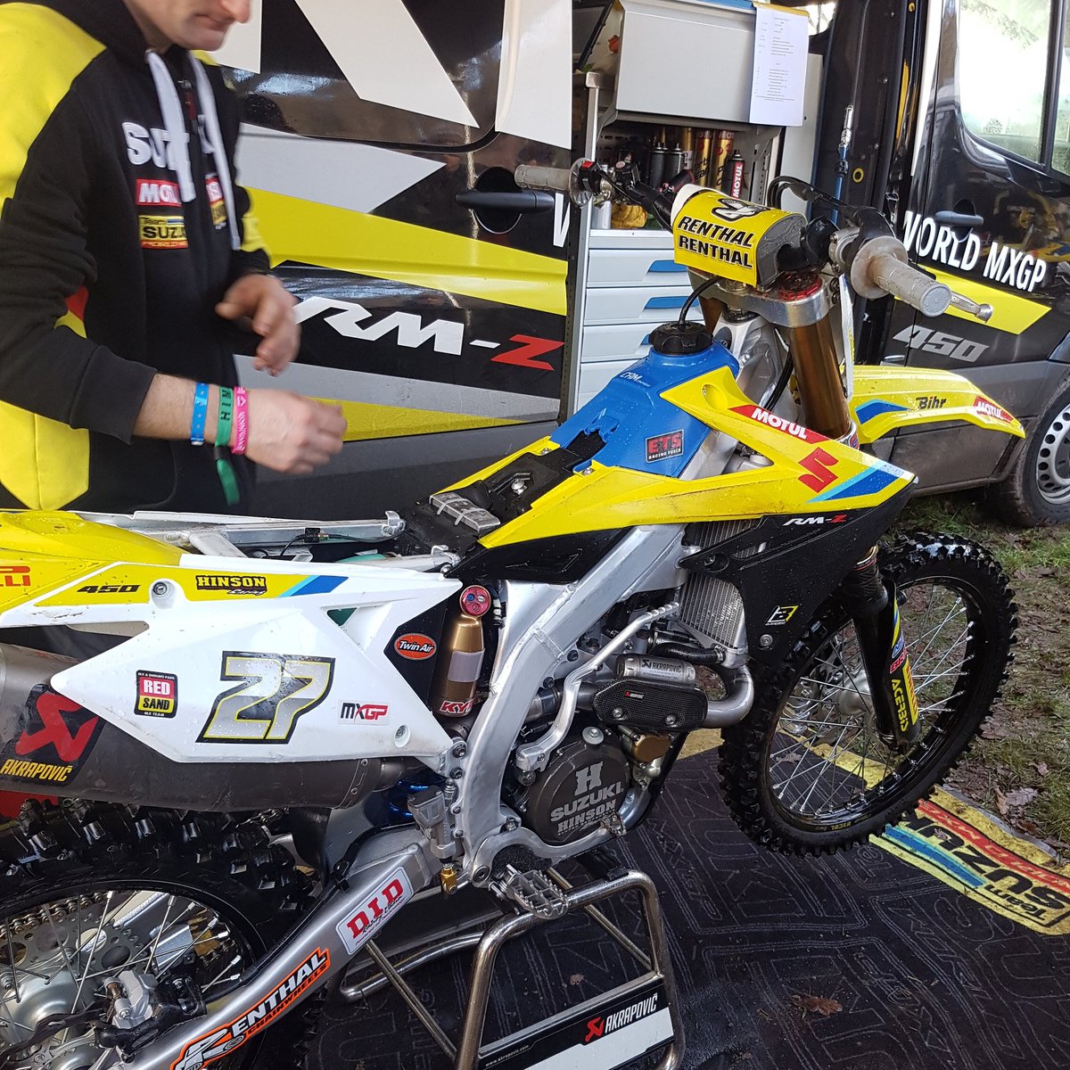 bigdavecr250's tweet photo. Hawkstone international yesterday the new 18 rmz450 was looking good https://t.co/NNUEaF8HBy