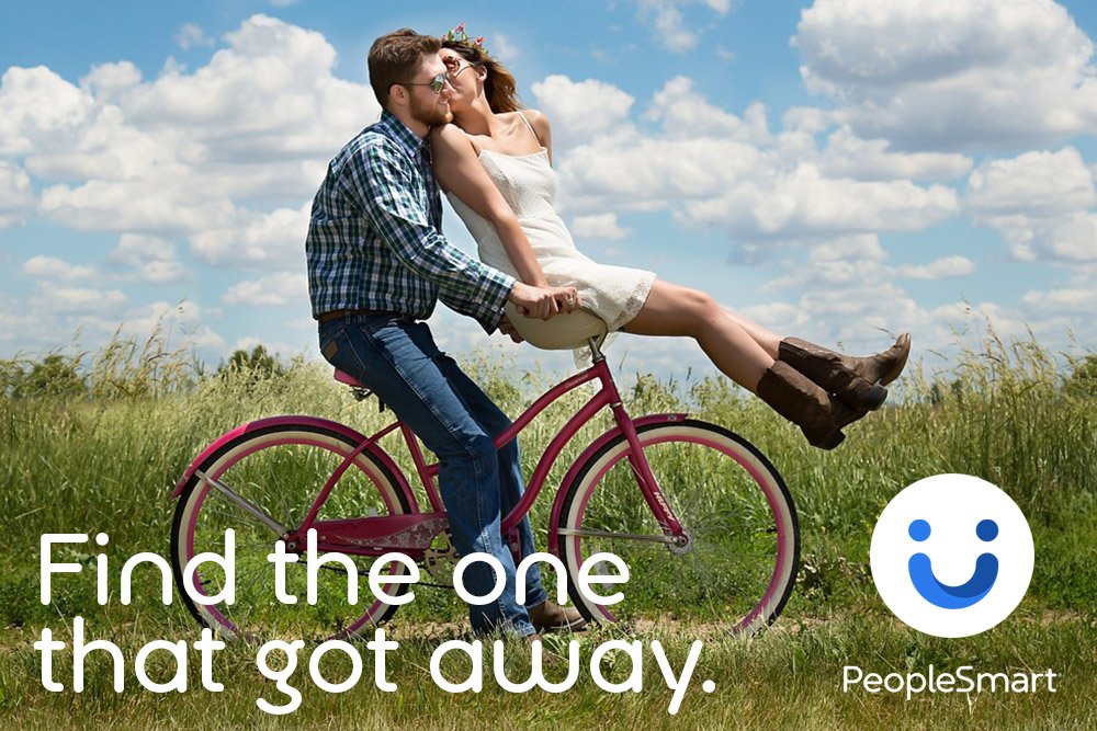 Valentine's Day is next week! PeopleSmart makes it easy to find lost love. bit.ly/2jVrmub