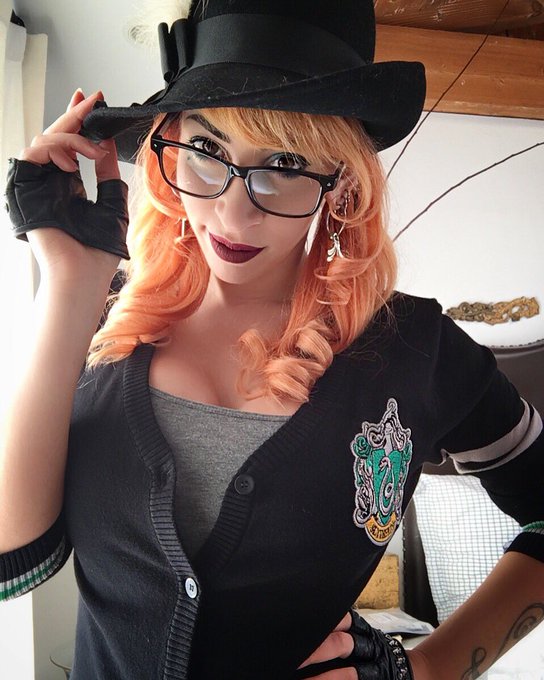 Watch VividVivka 💜's leaked NSFW photo on TwXstars