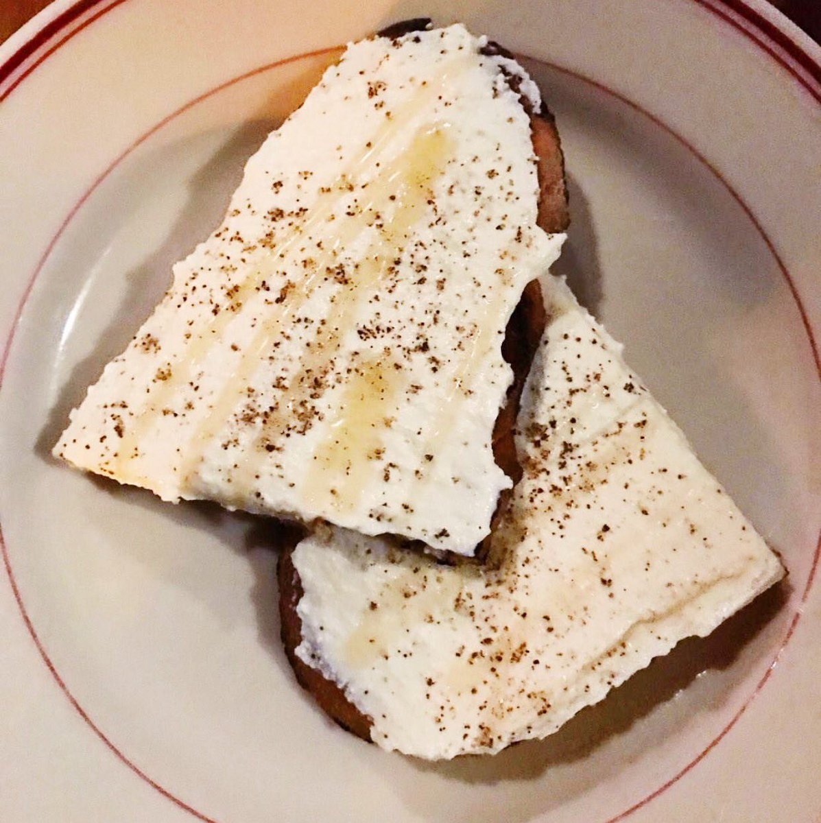 Featured image of post Steps to Make Whipped Ricotta Truffle Honey Crostini