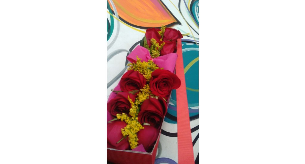 OfertoCo's tweet photo. Prepárate para dar el mejor regalo de San Valentín. ¡34% de descuento! 💐 https://t.co/5xLScEx5CV https://t.co/dGLI0tUicU