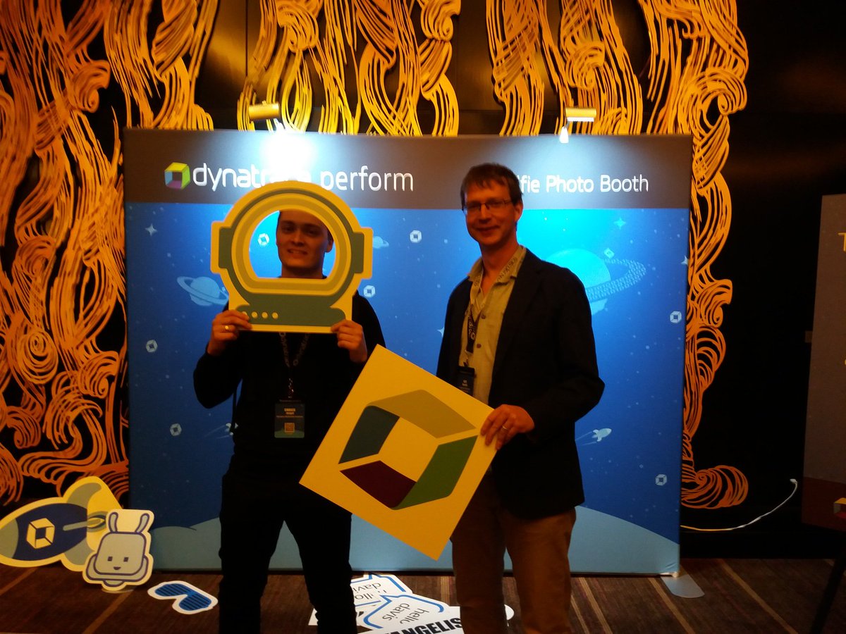 SpeedMyWeb's tweet image. Die #TsystemsMMS auf der #perform2017  #APM