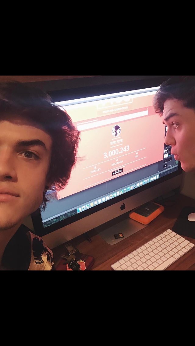 _dolanztish's tweet photo. Congrats on 3 mil!!!! Couldnt be prouder 💜💜 @EthanDolan @GraysonDolan https://t.co/TTX8KuDEtP