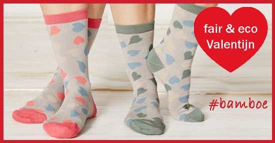 Valentijn Tip: Leuke #bamboe dames sokken met hartjes print. Nu verkrijgbaar bij lotika.nl Kies ook voor #fairtrade #bio