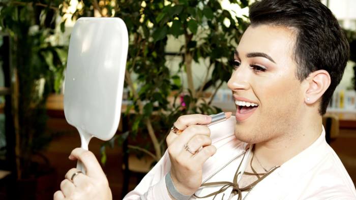 Make-up products for men are now driving sales in the changing $50bn male grooming industry on.ft.com/2lfE576