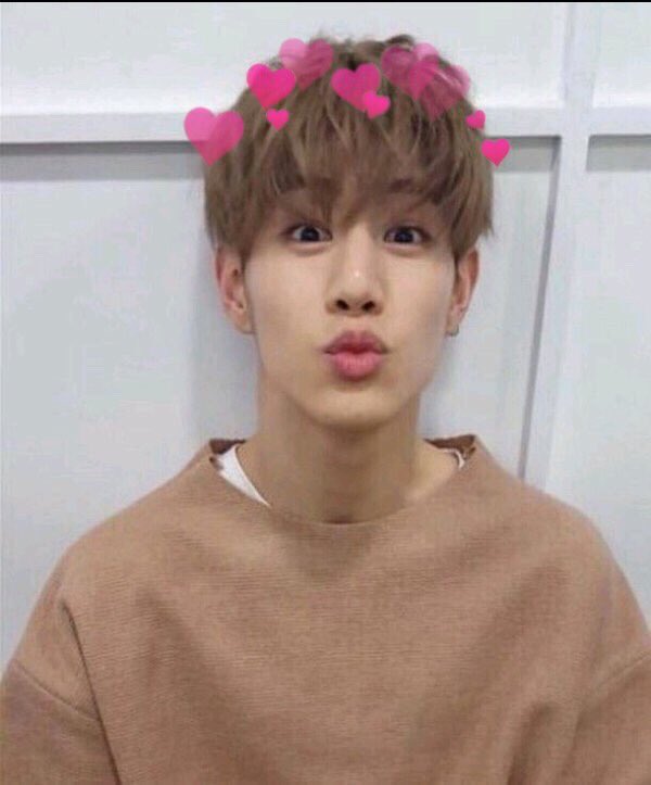idols_withheart's tweet photo. 💕Mark Tuan💕 https://t.co/WwL3GN3M0a