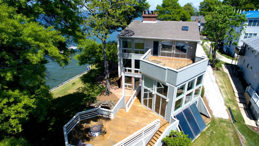 baltimoresun's tweet photo. Take a look at the 10 priciest homes to hit the market last month in the Baltimore area. https://t.co/KL3jl1mtF8 https://t.co/cGWUKwZyQb