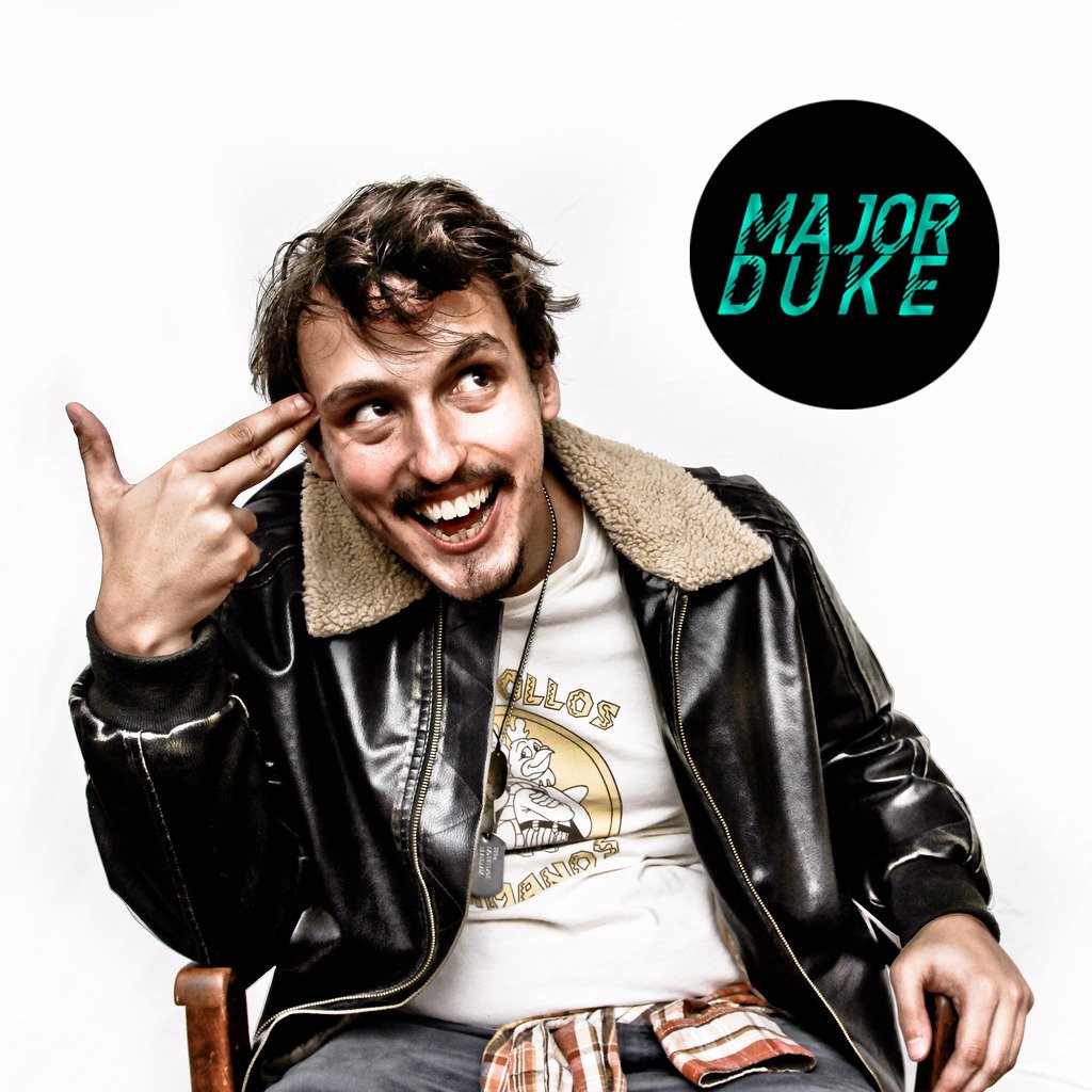 IndieCastle's tweet photo. Now Playing: Cloud Watcher by @MajorDukeMusic - #Listen @ https://t.co/GNK7W8WJZ9 https://t.co/8KUzNNaBJB