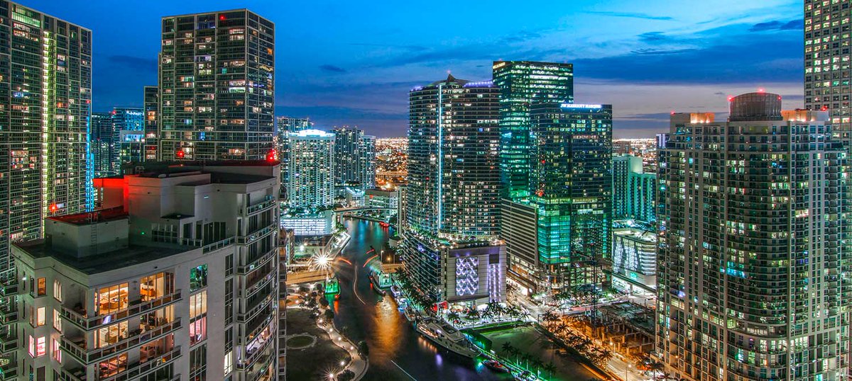 bondonbrickell's tweet photo. The Bond is located on Brickell Avenue. This prestigious neighborhood provides residents with business facilities and cultural attractions. https://t.co/SxSZoCBenw