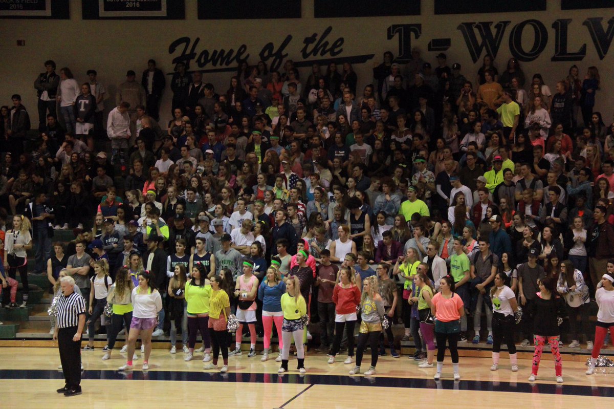 TimpHistory's tweet photo. 80's night was a success and also a crazy win against the #1 team in state! #gotwolves https://t.co/qGcNuGBaeL
