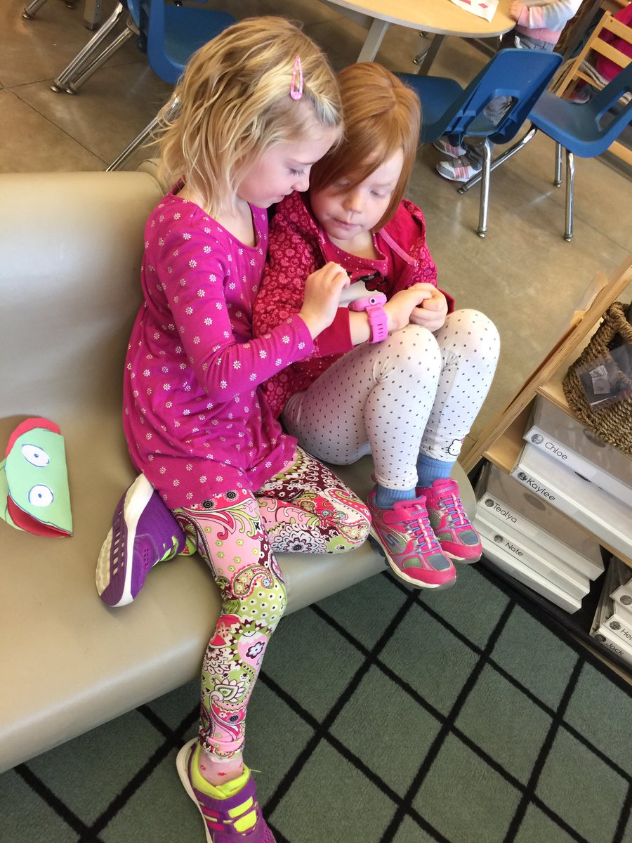 LittleFallsPS's tweet photo. Lots of positive pink play partnerships today in #JKSK! @KLCarlyle #wearpinkday #neverhavetobealone #pinkpositivity #HSCertES @smhassist https://t.co/meE0gqrFYw