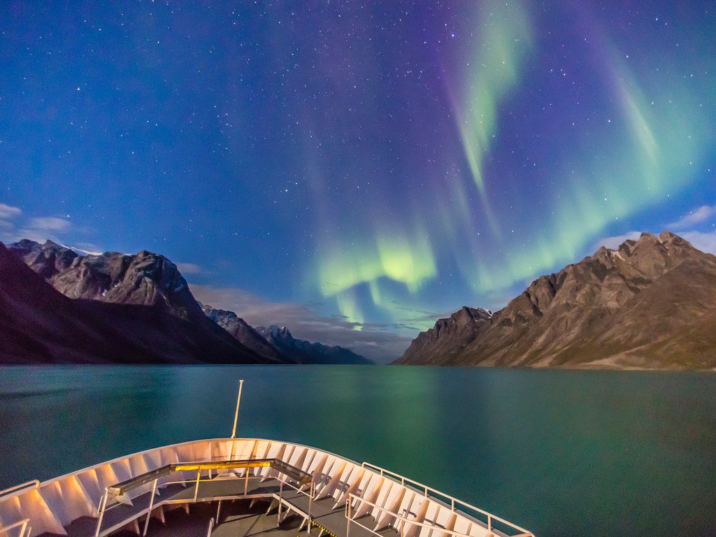 CNTraveler's tweet photo. The 8 best places to see the Northern Lights https://t.co/KTbrfJMDP8 https://t.co/6GtlGCVRXq