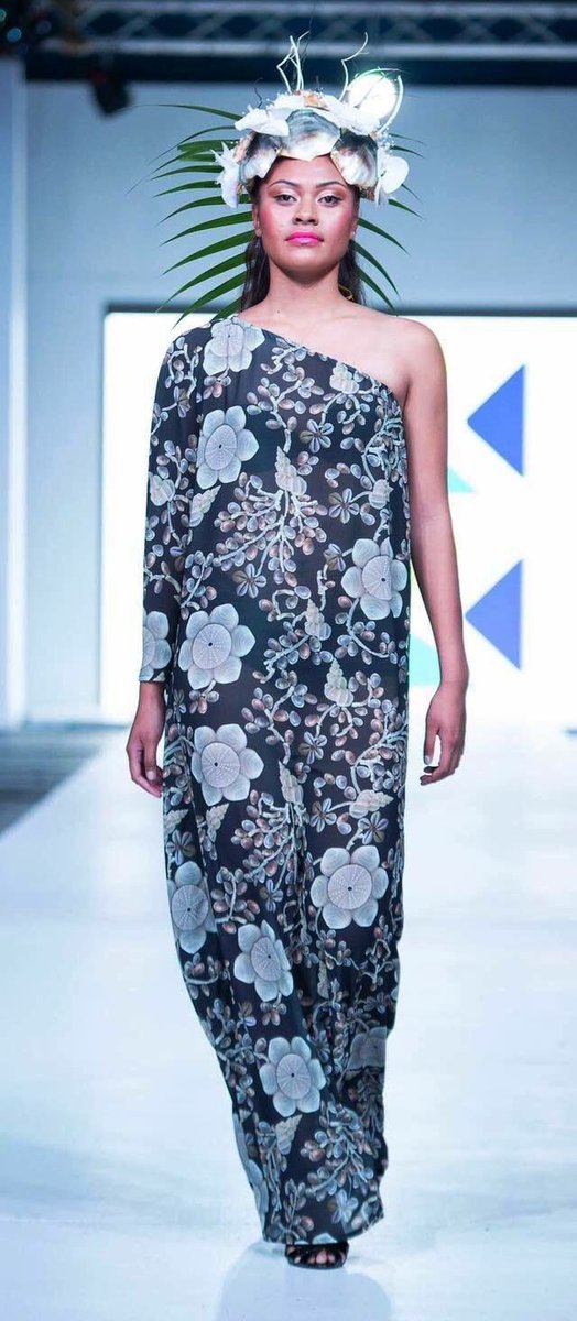 FashionCFiji's tweet photo. 3rd unveil of our #ANZFashionATMs features #RobertKennedyFiji prints from his #BaraviCollection at Tappoo City ANZ Branch. #ANZFETA #ANZFiji https://t.co/YzGhMVPtzK