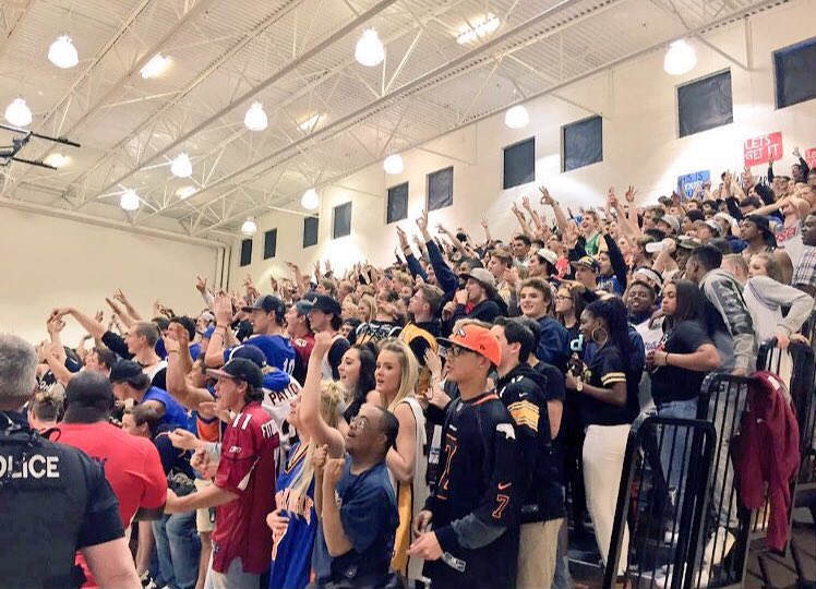 PerryPumaDen's tweet photo. FINAL HOME GAME 🏀
AGAINST BASHA 🚮
THEME: JERSEYS 🏈🏀⚾️
WE NEED EVERYONE TO BE THERE & BE LOUD 💪🏻🔥😈
#PackTheDen #BashTheBears #UpTheirs https://t.co/whmJauf1C3