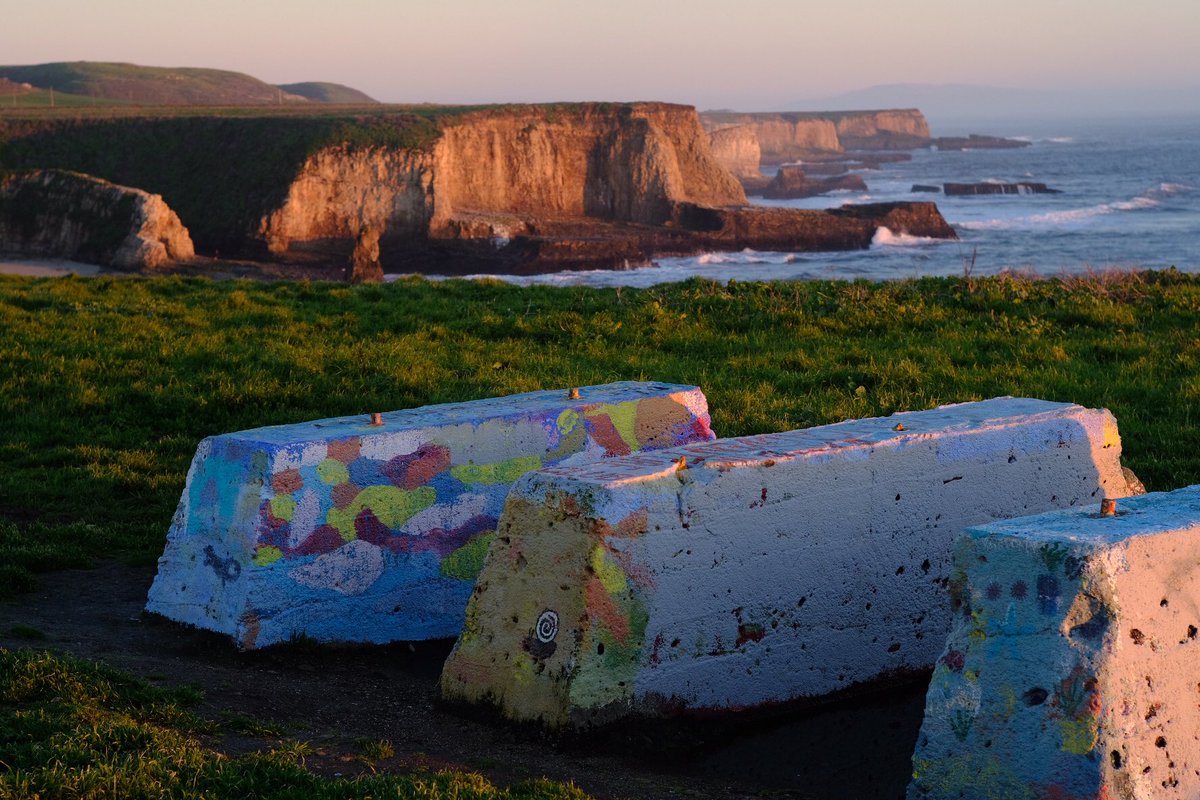 designbycosmic's tweet image. Missing sunsets. #butweneedtherain #designfuel #choosesantacruz 📸Eric