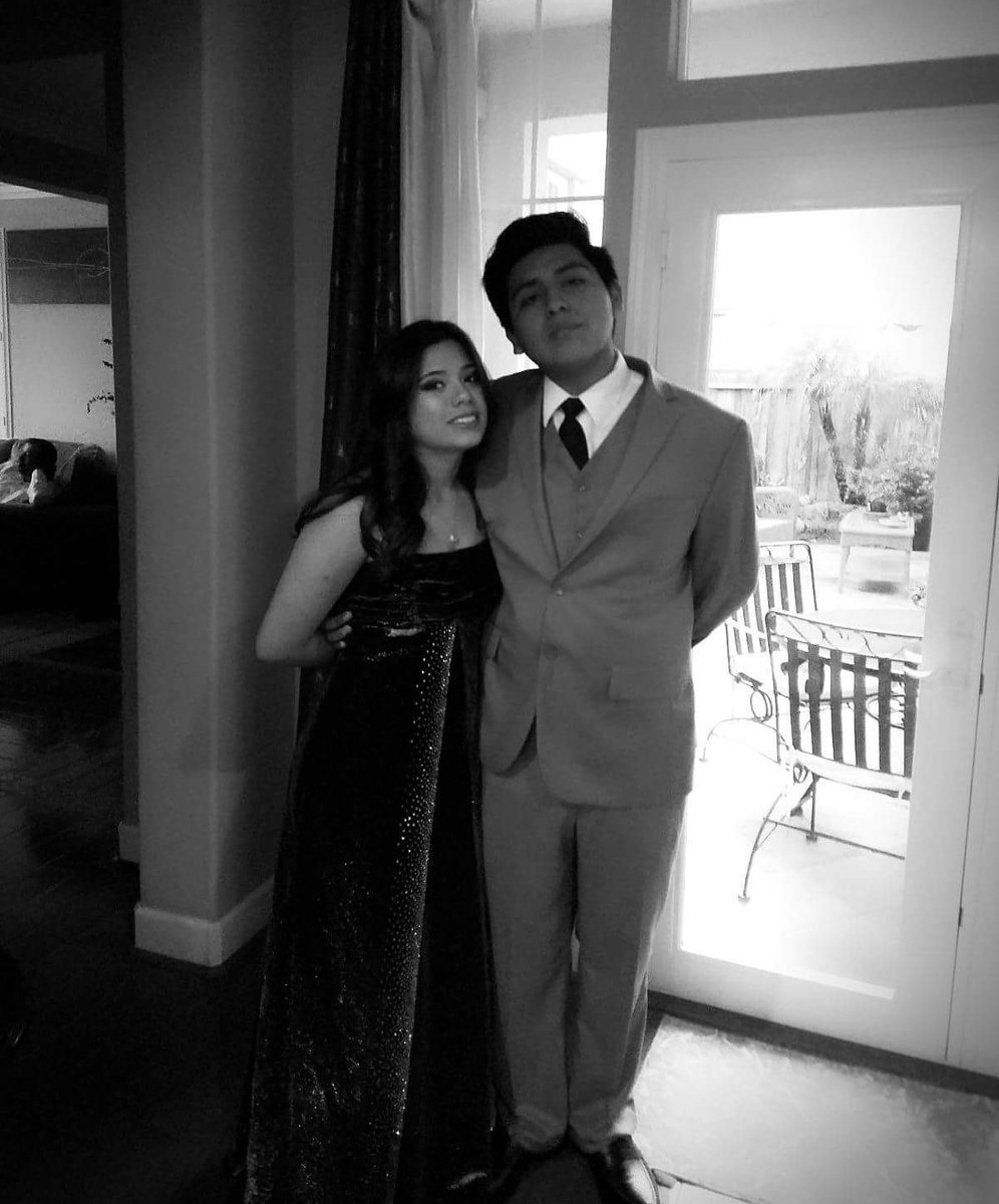TweetingWaffle's tweet photo. :3 #formaldate #Jazzitup https://t.co/Ia5KCvd97Z