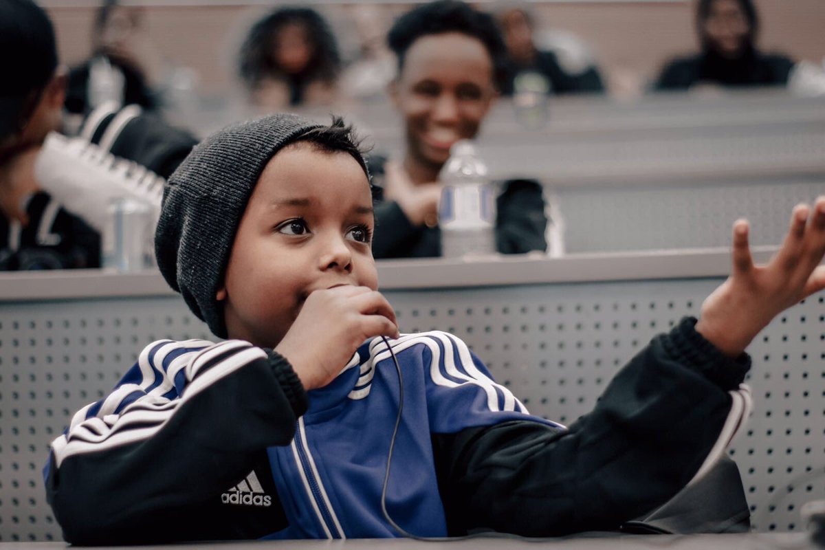 SY4Cottawa's tweet image. Few snapshots from our event #MoneyTalks. Make sure to checkout our album on Facebook! #SY4C