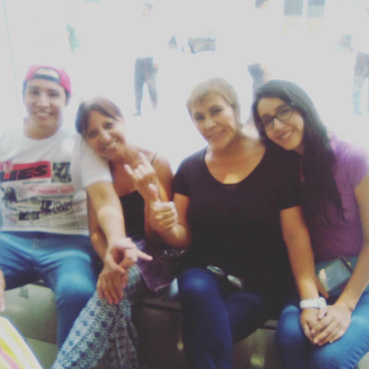 jamylew's tweet image. Feliz viaje amigos Dios los bendiga miles de bendiciones los KM😙