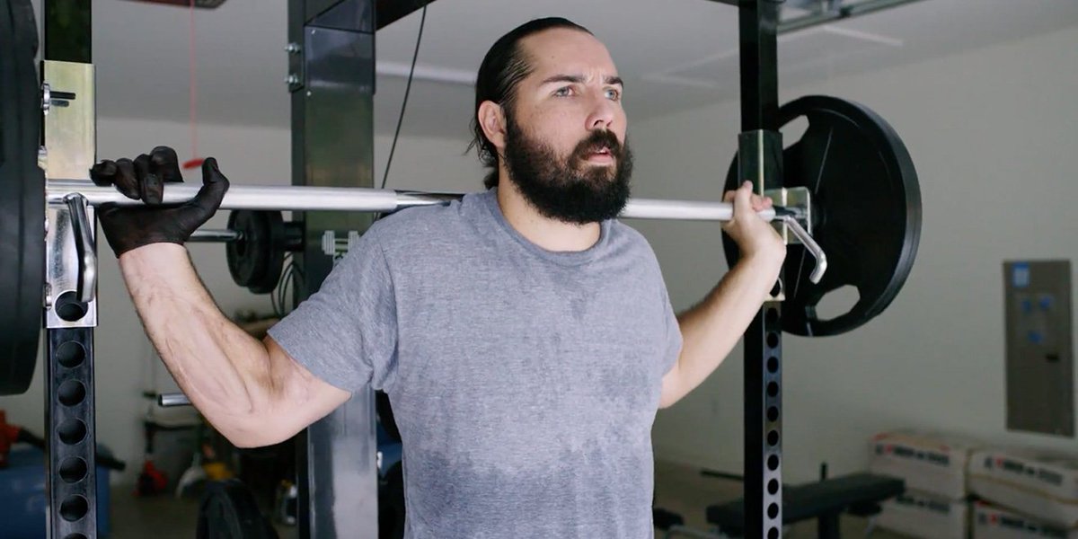 Adweek's tweet photo. Ad of the Day: This veterans group just unleashed a simple, powerful message for President Trump. https://t.co/0Nf9awMT1i https://t.co/v61lrFLhKa