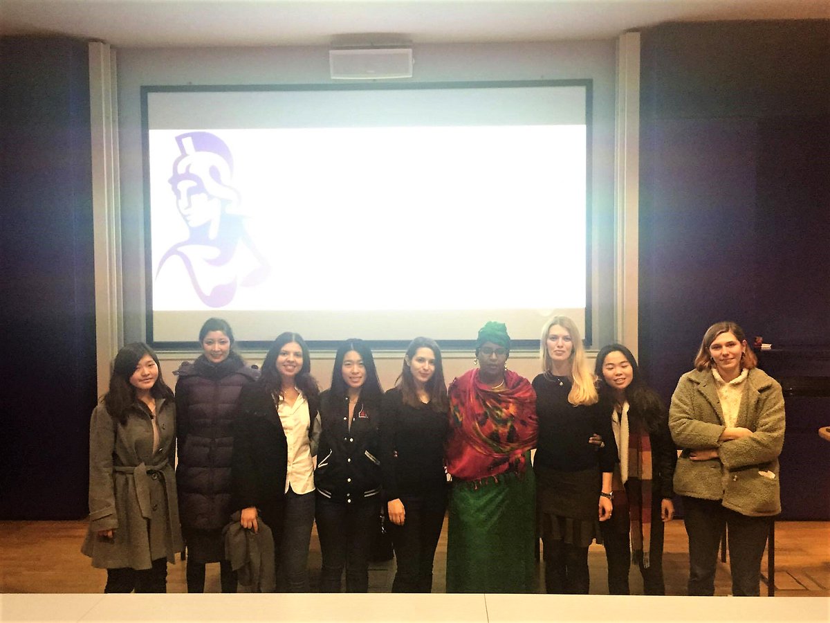 kclwomenpol's tweet photo. Thank you to the incredible @HiboWardere for her very personal but powerful talk on female genital mutilation. #endFGM https://t.co/ONMLAvwSiO