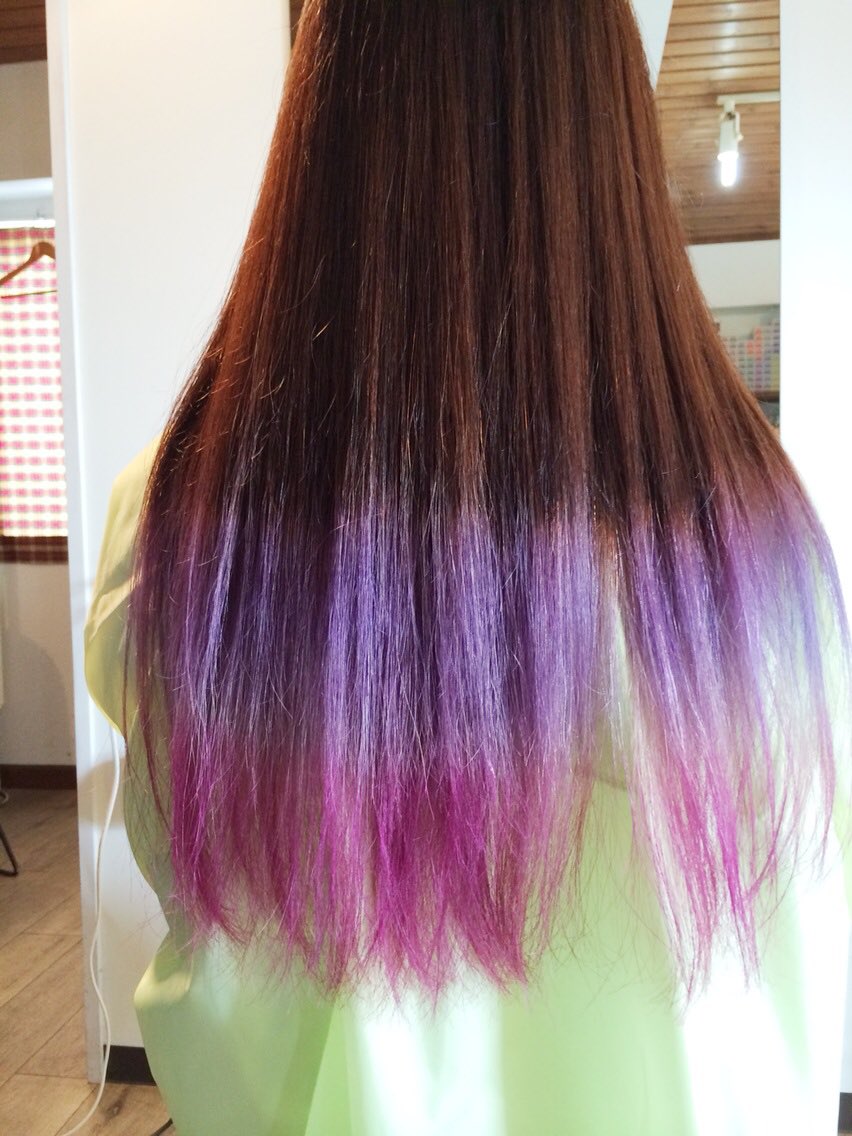 篠田アキノブ V Twitter グラデーションカラーで毛先に2色薄めの紫と濃いめのピンクパープルを入れました グラデーションカラー ピンクのカラー 紫のカラー 可愛い髪色 原宿美容室 Nutshair 篠田アキノブ