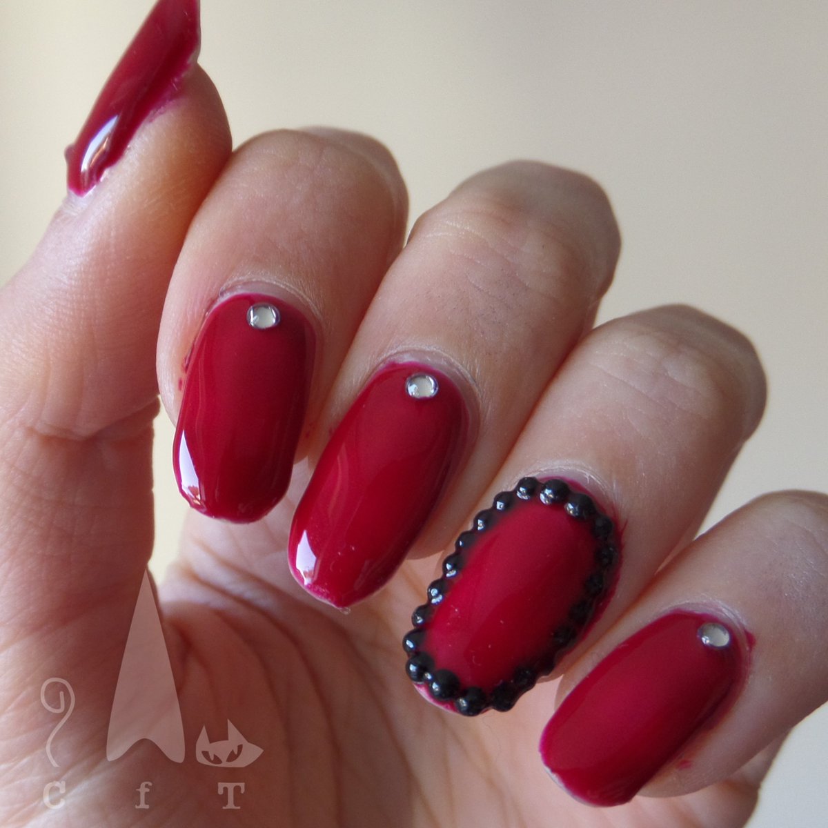 ClawsForThought's tweet photo. First attempt at gel polish! Soooo shiny! https://t.co/ORcEFNYPY7 #clawsforthought https://t.co/ChjCHIePX6