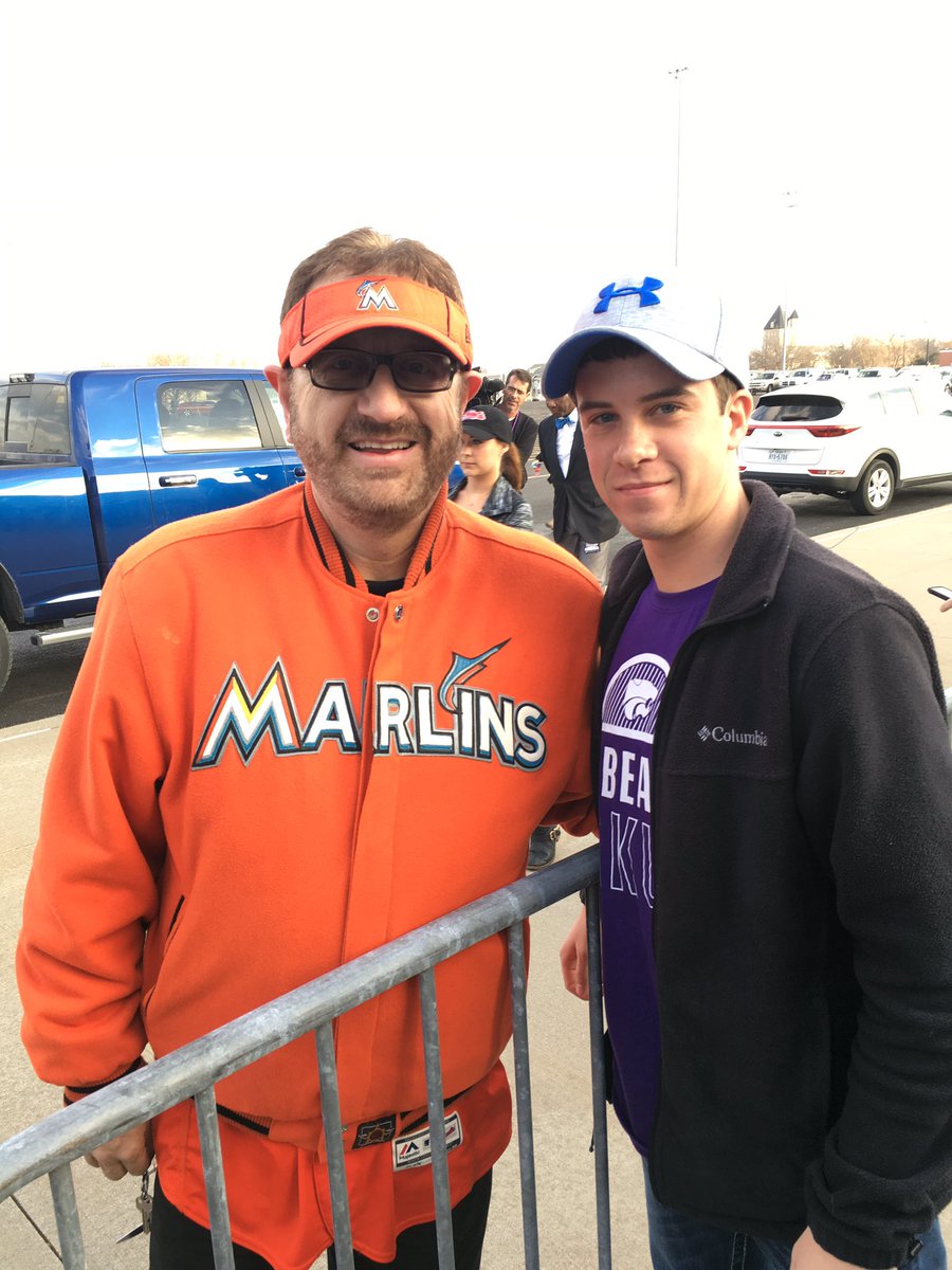 Brandonkeller12's tweet photo. Got on tv and met the legendary Marlins man. We are off to a great start here at Bramlage #GoCats #Doom #Catsby90 https://t.co/t9lzYQBMQQ