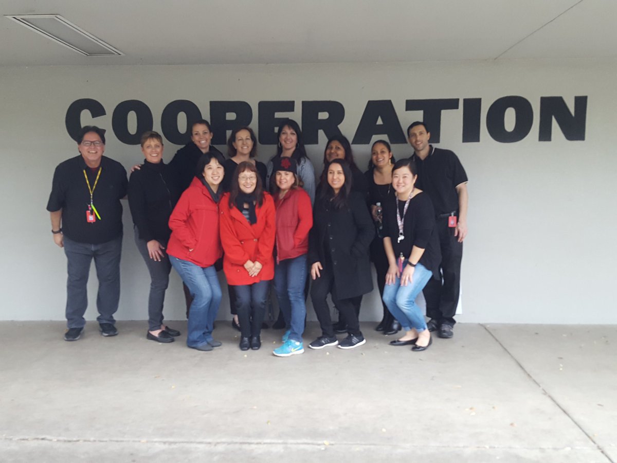 NCETAEDU's tweet photo. Palmer Way showing support for public ed! #BlackOutDevos #WearRedforPublicEd #DumpDevos #IsupportpublicEd #IamNCETA #WeAreCTA https://t.co/72LOSdOgcF