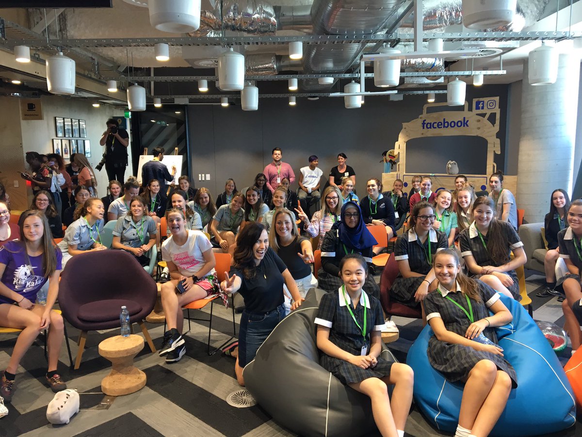 projectrockit's tweet image. Ready to #girltakeover. Prepare yourself #SID2017