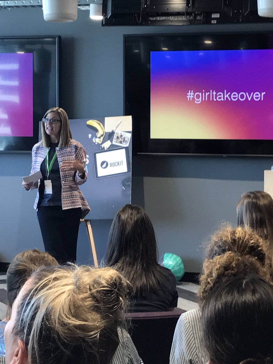 Thanks <a href="/tweetinjules/">Julie Inman Grant</a> for opening up today's #SID2017 for our #girltakeover with <a href="/projectrockit/">PROJECT ROCKIT</a> and <a href="/PlanAustralia/">Plan International Australia</a> <a href="/sticksnstones/">SticksnStones</a>