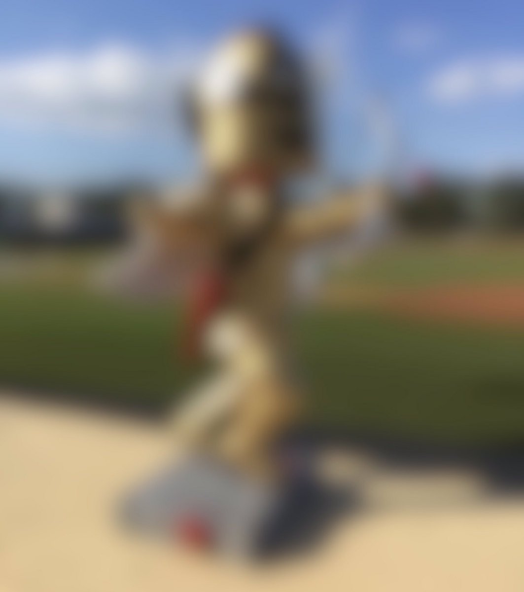 UCFKnights's tweet photo. February #KnightroBobble has arrived 😍

See it &amp; find out how to get yours in the @UCFKnights app 👉 https://t.co/tPYj9y0noQ https://t.co/RySDq9zAlo