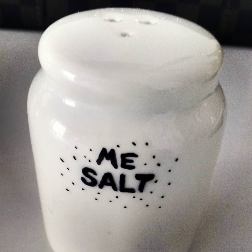 leovillanova's tweet photo. Saleiro de casa, agora customizado. #MeSalt #MeSalte #MeLiberaNega #menossal #maissaude https://t.co/27gMjd9F10 https://t.co/OO3Zf3PQ8q