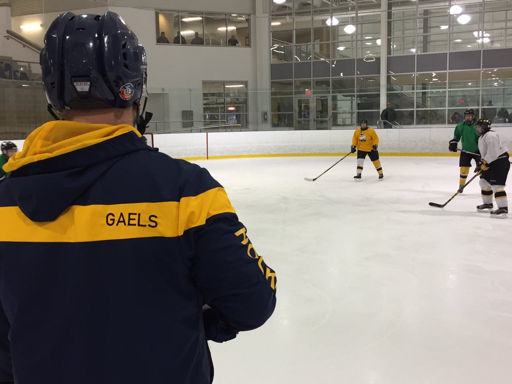 k_icewolves's tweet photo. Coach Holmberg takes the learnings to the ice with @k_icewolves midget BB squad and Clinic Coaches #SAGS #smallareagames #developthecoach https://t.co/dTNnKM60XH