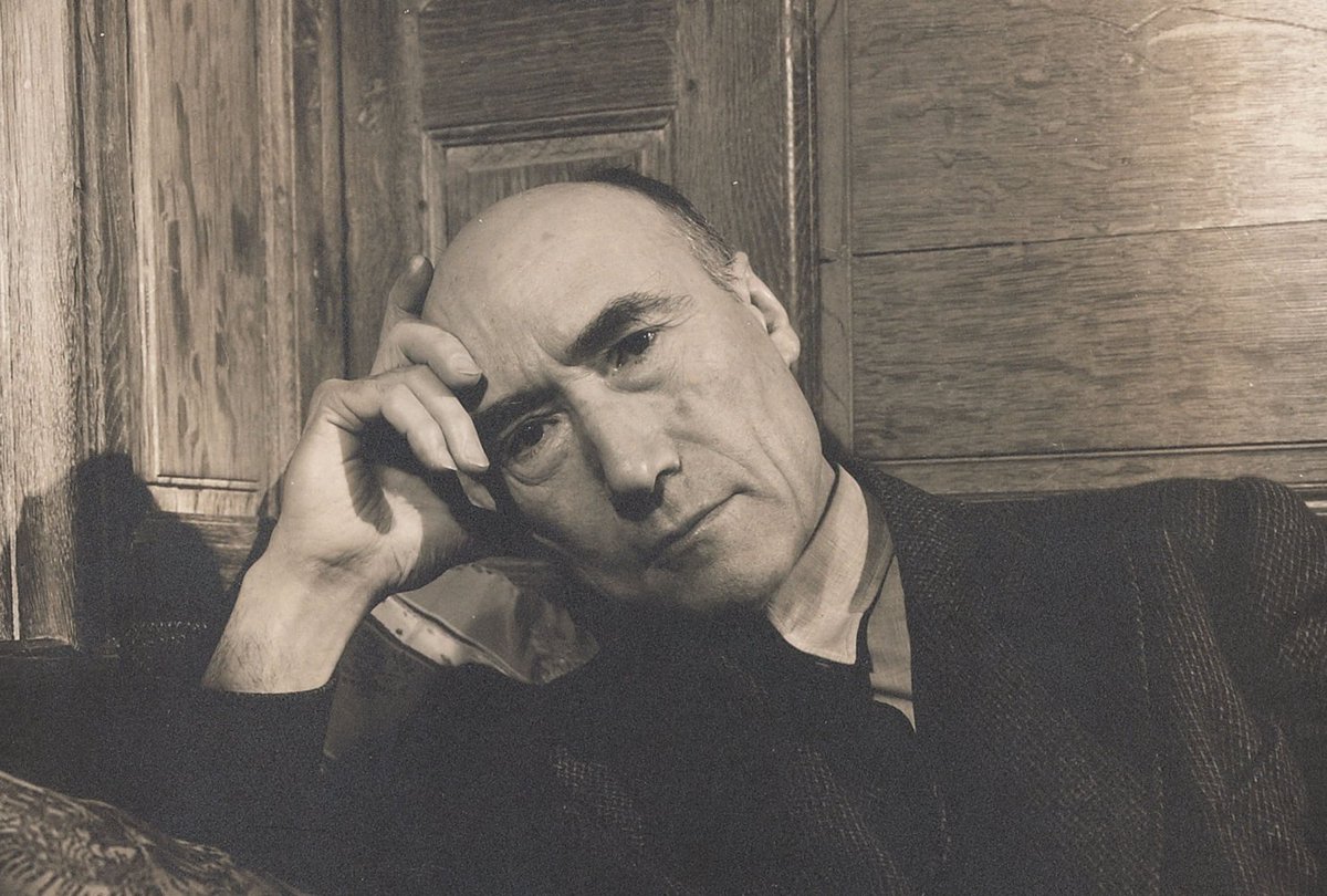 CafeParaLeer's tweet photo. "El hombre es incapaz de elegir y siempre cede a la tentación más fuerte".
André Gide https://t.co/3xAisf4nNL