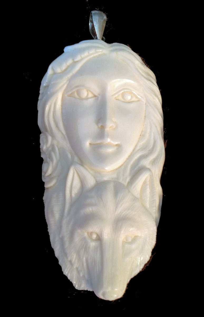 DawnHillDesigns's tweet photo. Hand carved peeking WOLF Spirit Totem pendant https://t.co/VM3N7PM7qG #jewelry #gift https://t.co/8S5Pp3tvdN
