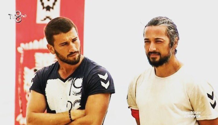 Hemen bi olayda düşman bellemek yapmayın ya onlar ikisini bir seviyoruz Yanındayız AdemKılıççı