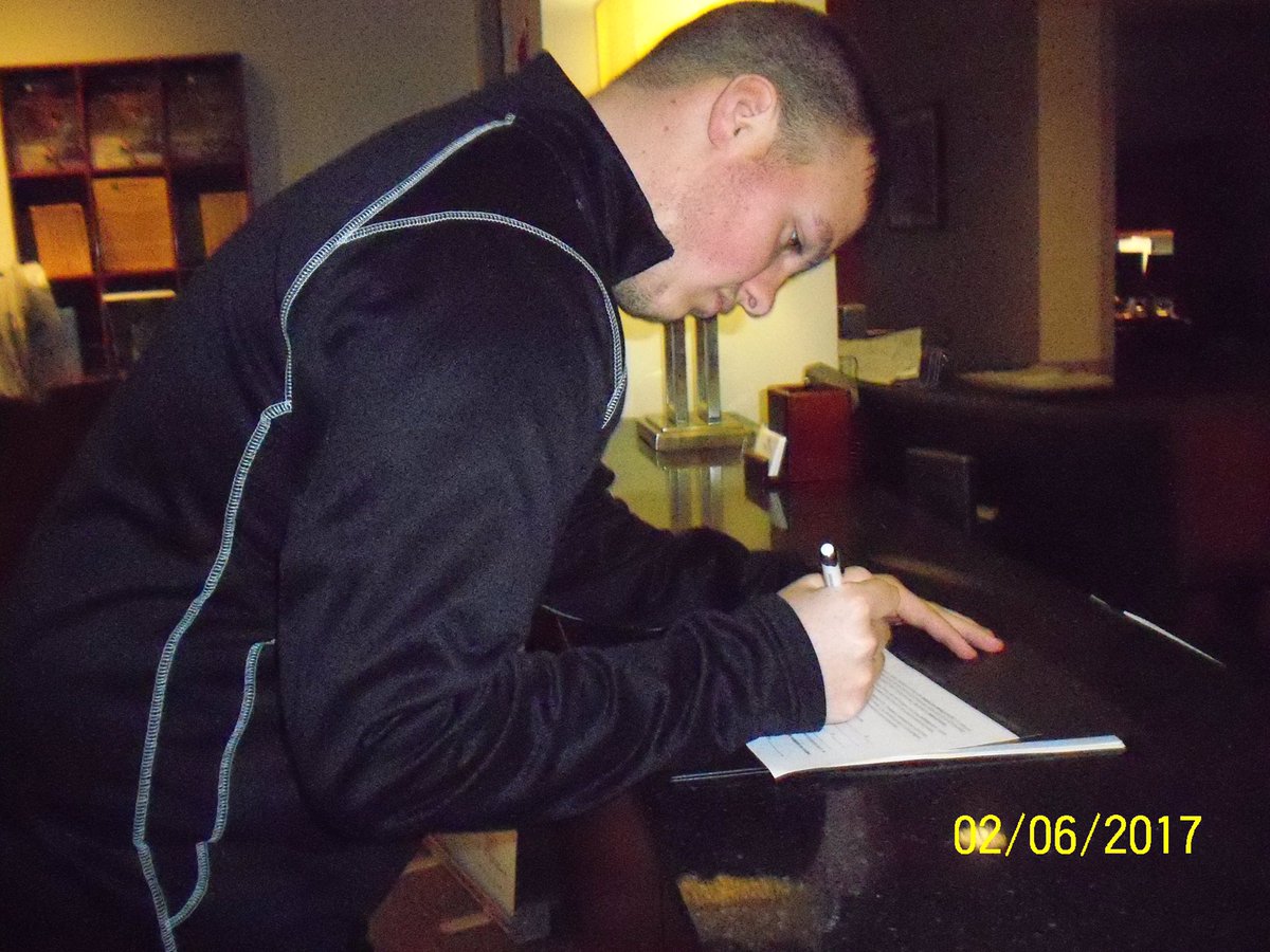 MONROEVILLEHILL's tweet photo. It's official for @SPORTSnuts9! #StocktonU https://t.co/jaGJ5PosC4