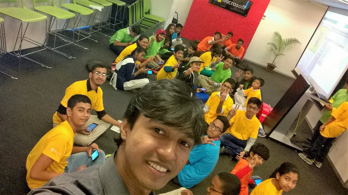 nakib_juris's tweet image. #hoursofcode @codeorg #Microsoft #MicrosoftBangladesh